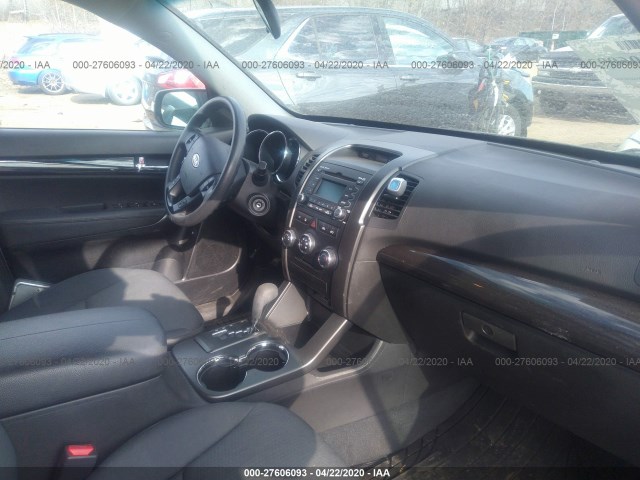 Photo 4 VIN: 5XYKT3A17CG239598 - KIA SORENTO 