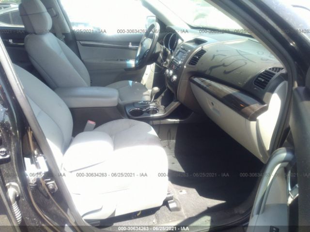 Photo 4 VIN: 5XYKT3A17CG281026 - KIA SORENTO 