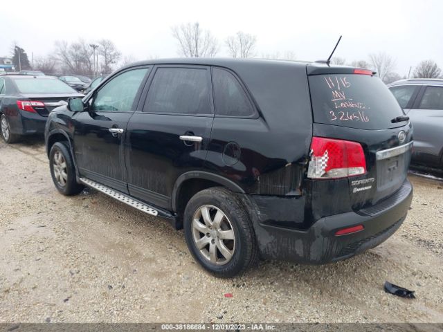 Photo 2 VIN: 5XYKT3A17DG326516 - KIA SORENTO 