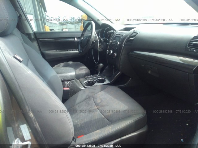 Photo 4 VIN: 5XYKT3A17DG354039 - KIA SORENTO 