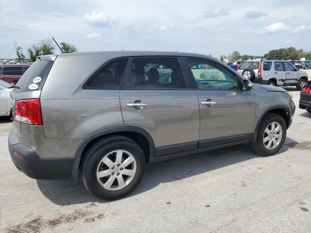 Photo 2 VIN: 5XYKT3A17DG379717 - KIA SORENTO 