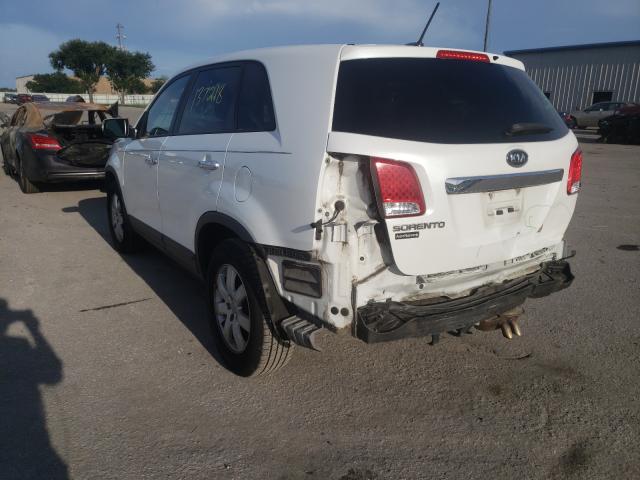 Photo 2 VIN: 5XYKT3A17DG395478 - KIA SORENTO LX 