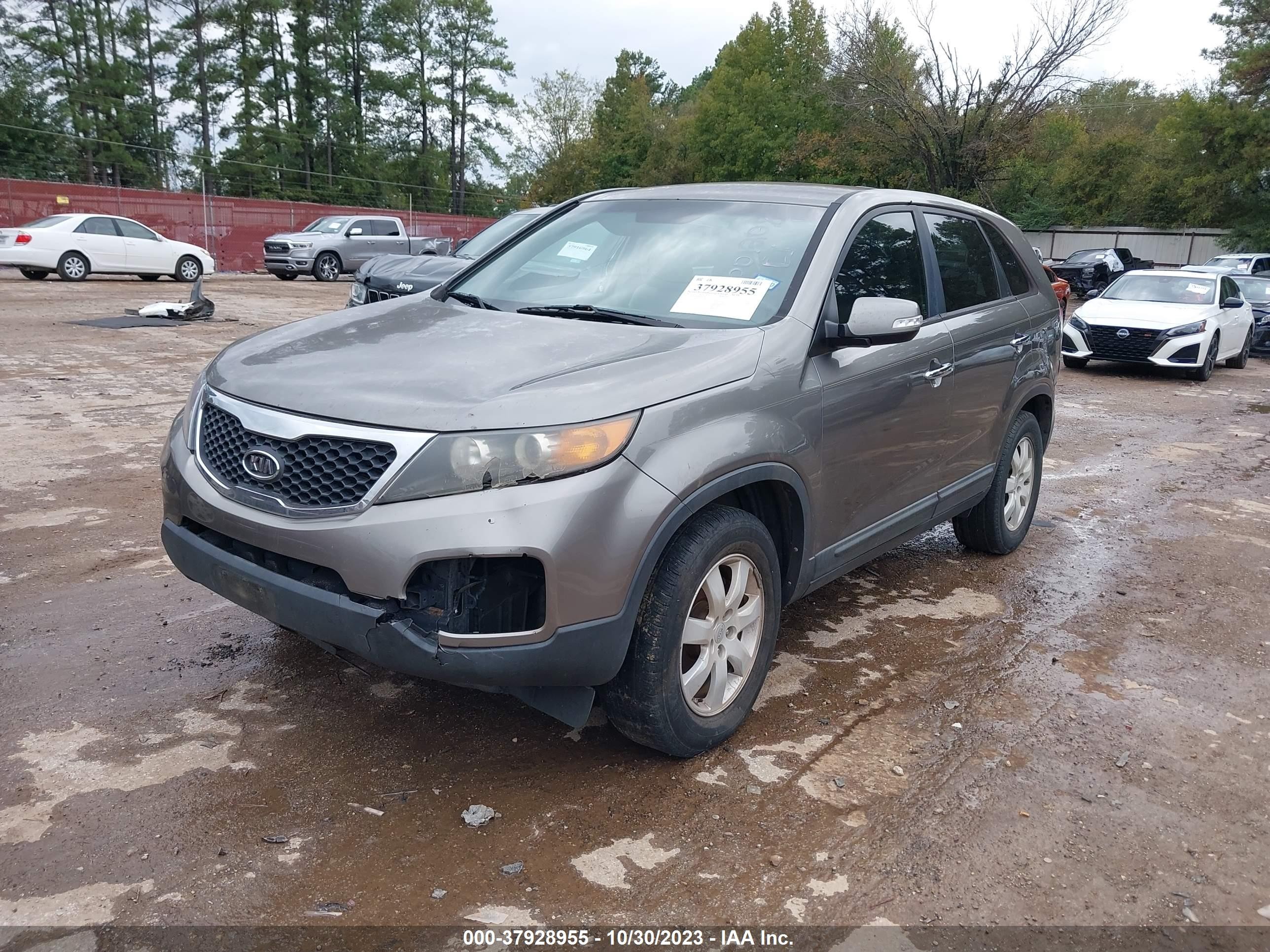 Photo 1 VIN: 5XYKT3A18BG001208 - KIA SORENTO 