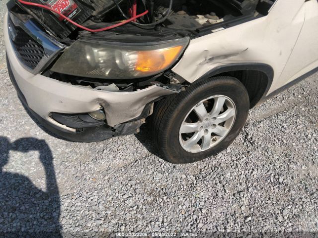 Photo 5 VIN: 5XYKT3A18BG005484 - KIA SORENTO 