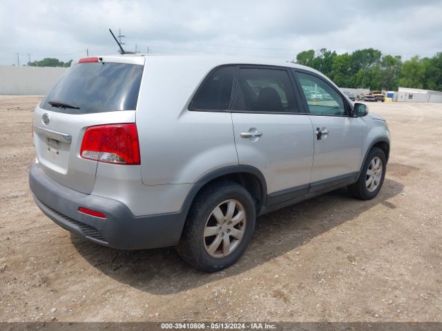 Photo 3 VIN: 5XYKT3A18BG048254 - KIA SORENTO 