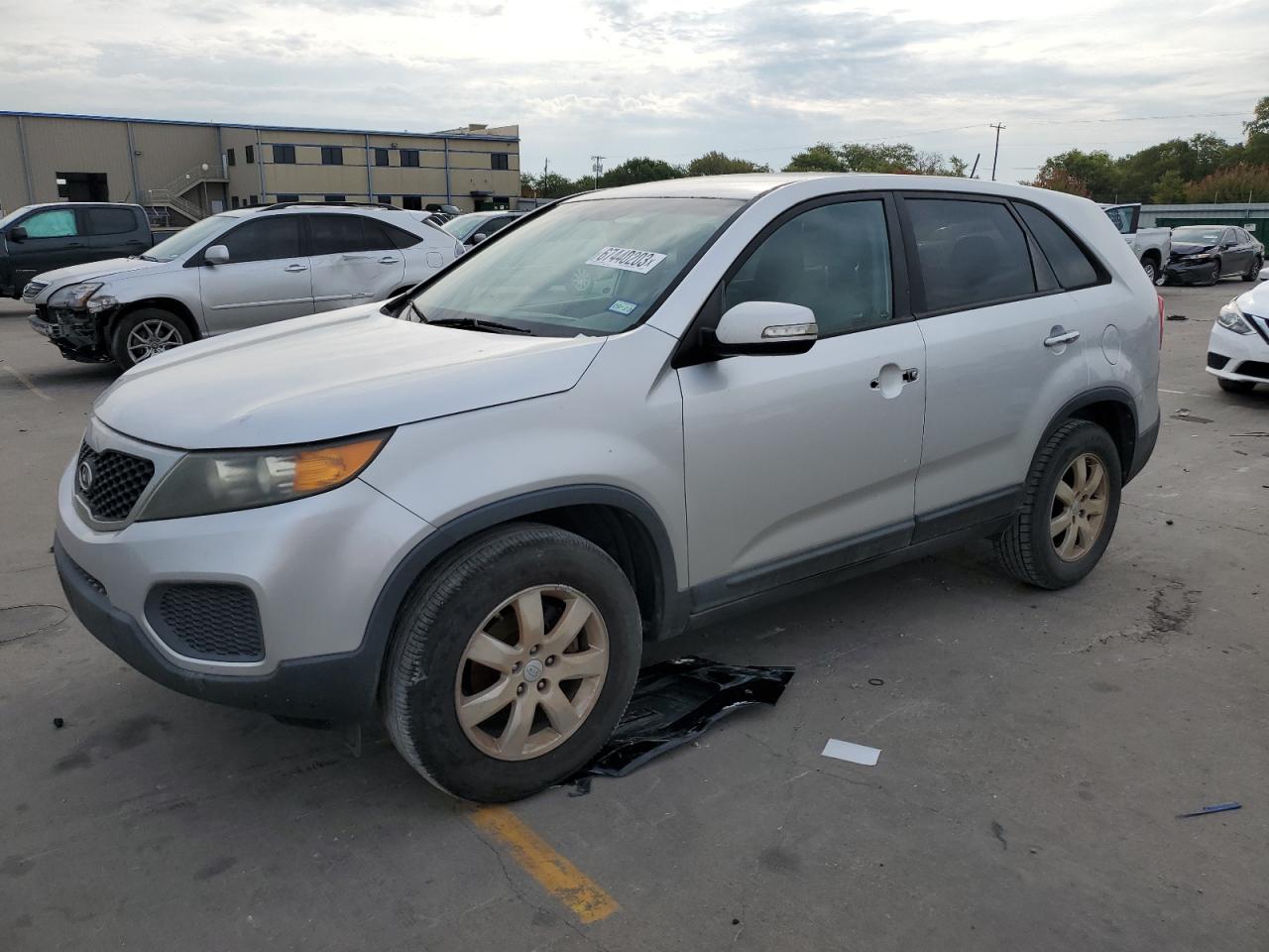 Photo 0 VIN: 5XYKT3A18BG053342 - KIA SORENTO 