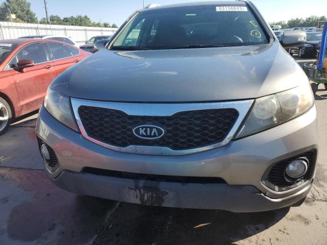 Photo 4 VIN: 5XYKT3A18BG066558 - KIA SORENTO 