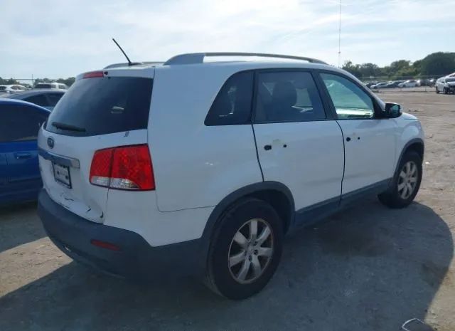 Photo 3 VIN: 5XYKT3A18BG084381 - KIA SORENTO 