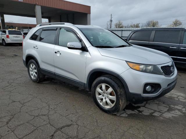 Photo 3 VIN: 5XYKT3A18BG100093 - KIA SORENTO 