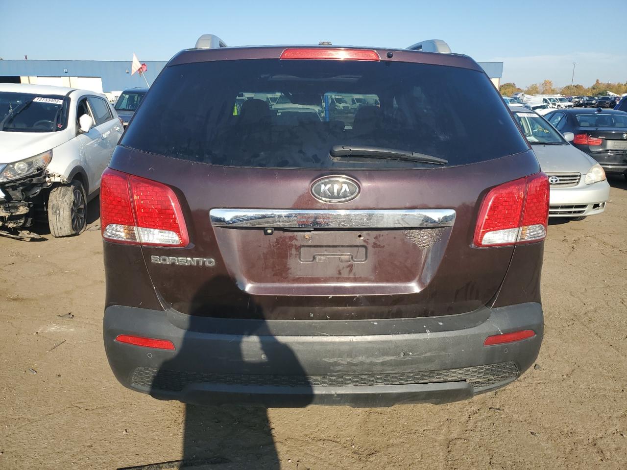 Photo 5 VIN: 5XYKT3A18BG115550 - KIA SORENTO 