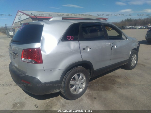 Photo 3 VIN: 5XYKT3A18BG130940 - KIA SORENTO 