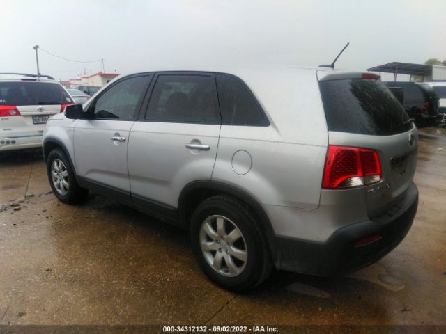 Photo 2 VIN: 5XYKT3A18BG157216 - KIA SORENTO 