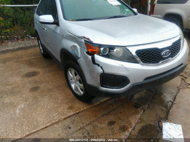 Photo 5 VIN: 5XYKT3A18BG157216 - KIA SORENTO 