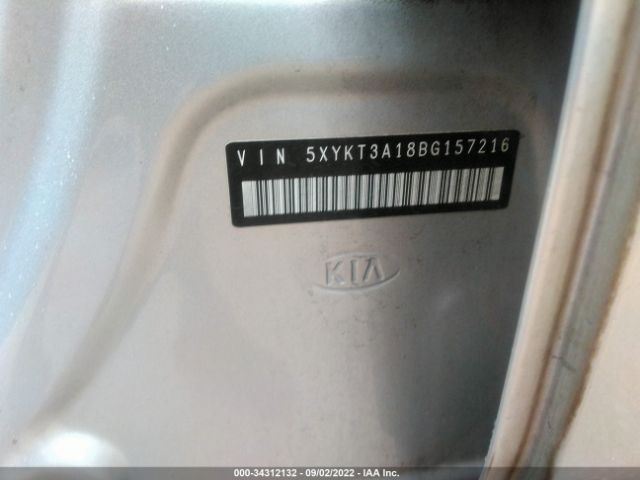 Photo 8 VIN: 5XYKT3A18BG157216 - KIA SORENTO 