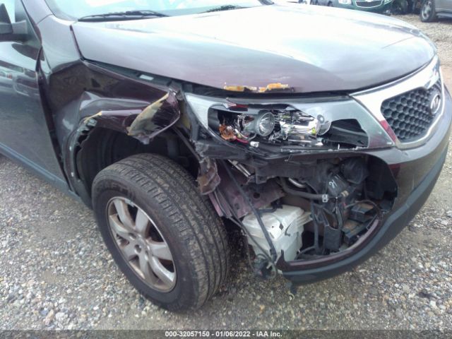 Photo 5 VIN: 5XYKT3A18BG157930 - KIA SORENTO 