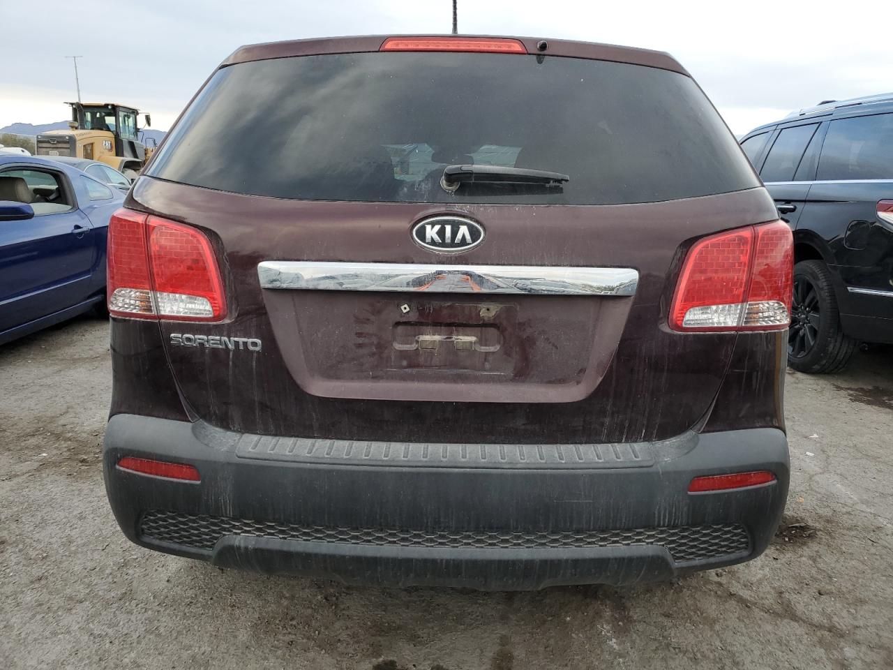 Photo 5 VIN: 5XYKT3A18DG331224 - KIA SORENTO 