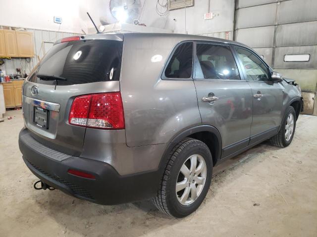 Photo 2 VIN: 5XYKT3A18DG333281 - KIA SORENTO LX 