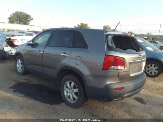 Photo 2 VIN: 5XYKT3A19BG027204 - KIA SORENTO 