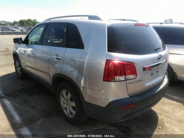 Photo 2 VIN: 5XYKT3A19BG055424 - KIA SORENTO 