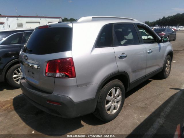 Photo 3 VIN: 5XYKT3A19BG055424 - KIA SORENTO 