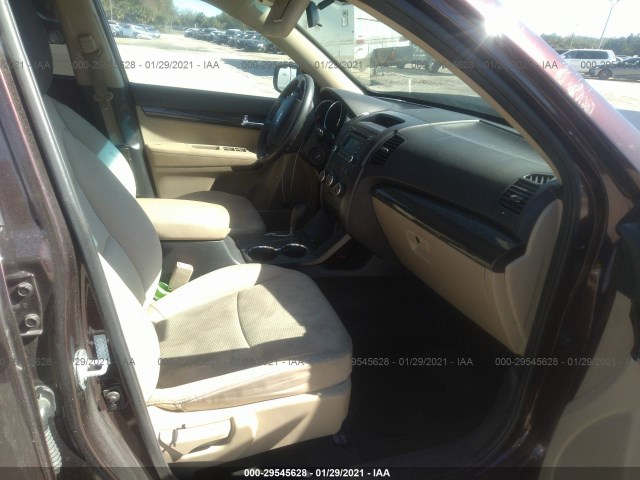 Photo 4 VIN: 5XYKT3A19BG075494 - KIA SORENTO 