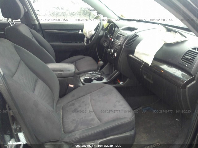 Photo 4 VIN: 5XYKT3A19BG090108 - KIA SORENTO 