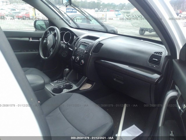 Photo 4 VIN: 5XYKT3A19CG259075 - KIA SORENTO 