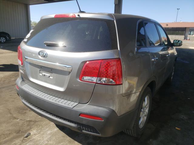 Photo 3 VIN: 5XYKT3A19DG335797 - KIA SORENTO LX 