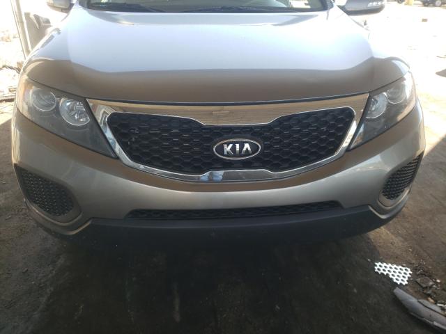 Photo 8 VIN: 5XYKT3A19DG335797 - KIA SORENTO LX 