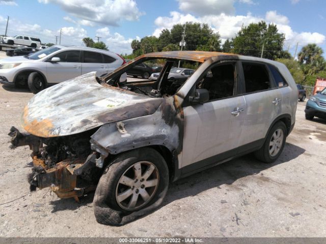 Photo 1 VIN: 5XYKT3A1XBG009696 - KIA SORENTO 