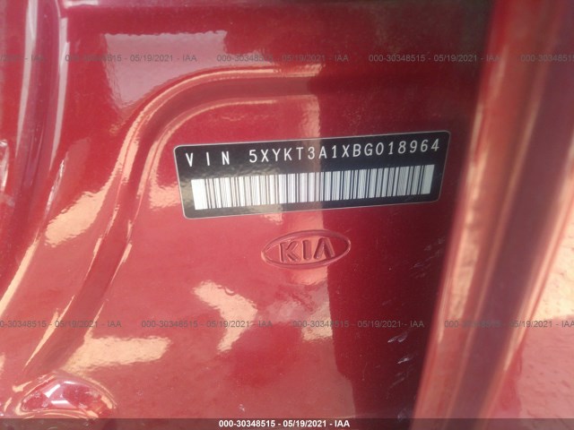 Photo 8 VIN: 5XYKT3A1XBG018964 - KIA SORENTO 