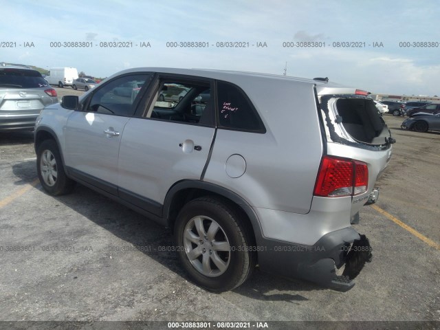 Photo 2 VIN: 5XYKT3A1XBG062561 - KIA SORENTO 