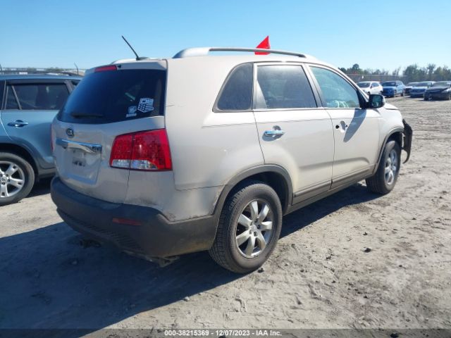 Photo 3 VIN: 5XYKT3A1XBG099819 - KIA SORENTO 