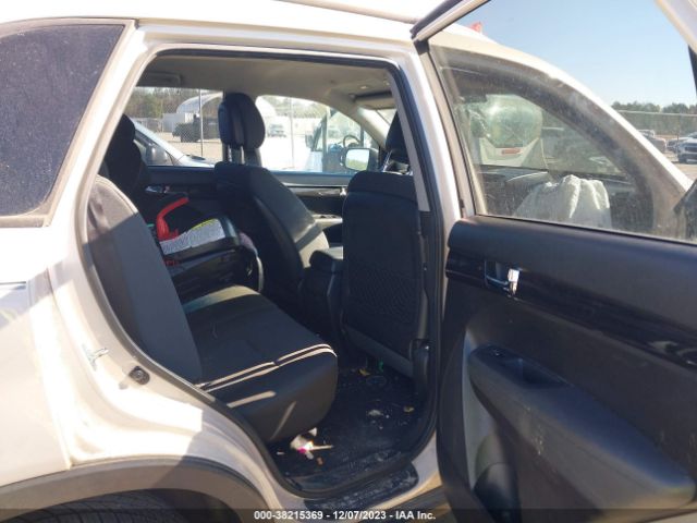 Photo 7 VIN: 5XYKT3A1XBG099819 - KIA SORENTO 