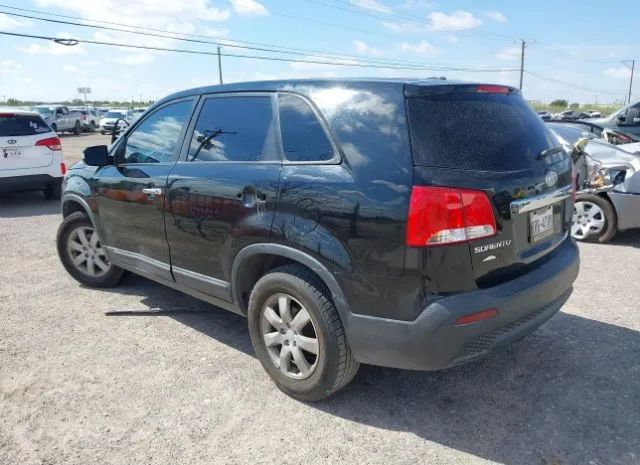 Photo 2 VIN: 5XYKT3A1XBG105490 - KIA SORENTO 