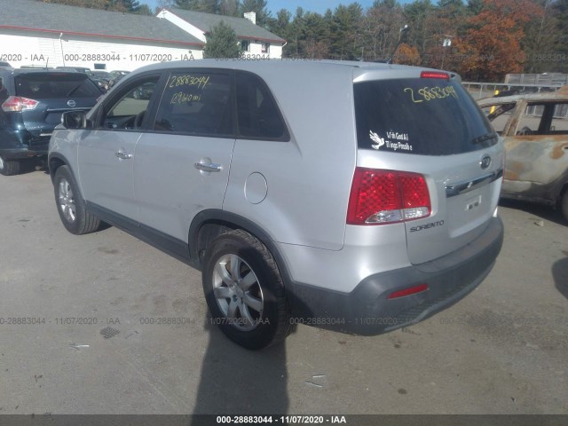 Photo 2 VIN: 5XYKT3A1XBG125786 - KIA SORENTO 