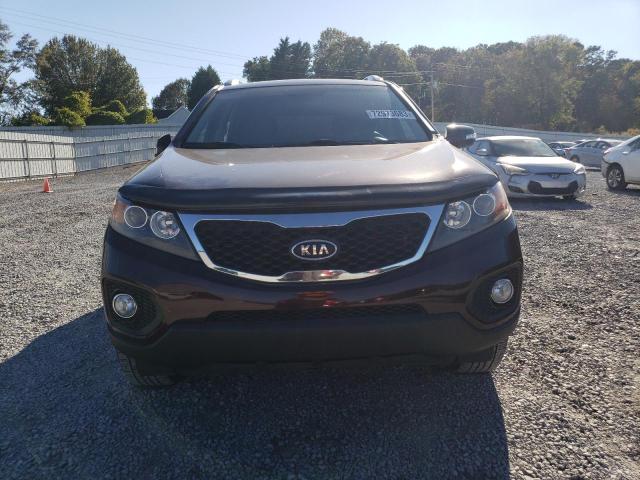 Photo 4 VIN: 5XYKT3A1XBG133581 - KIA SORENTO 