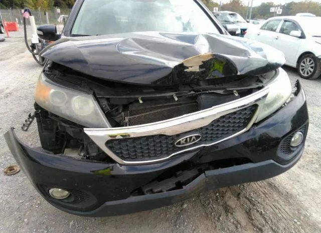 Photo 5 VIN: 5XYKT3A1XBG146492 - KIA SORENTO 