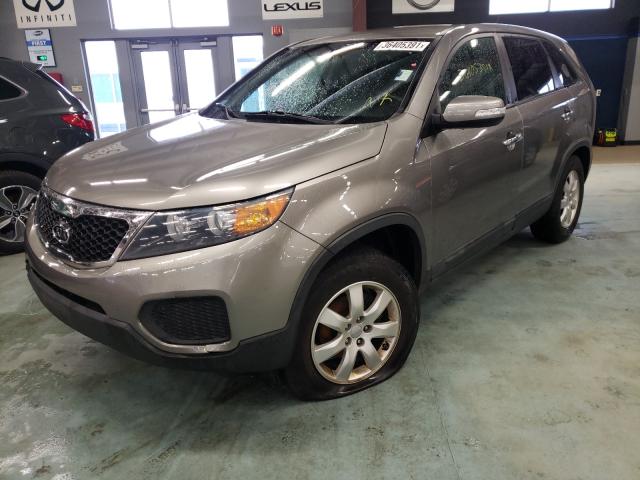 Photo 1 VIN: 5XYKT3A1XDG325621 - KIA SORENTO LX 