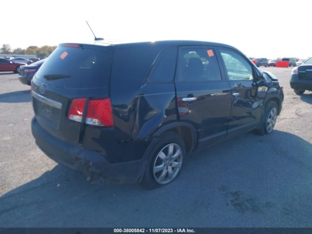 Photo 3 VIN: 5XYKT3A1XDG358909 - KIA SORENTO 