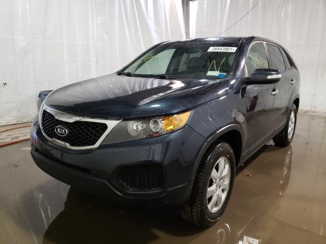 Photo 1 VIN: 5XYKT3A1XDG369800 - KIA SORENTO LX 