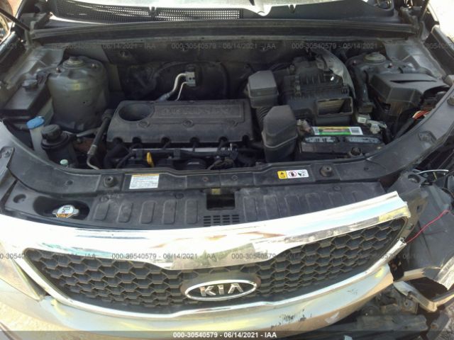 Photo 9 VIN: 5XYKT3A1XDG381672 - KIA SORENTO 