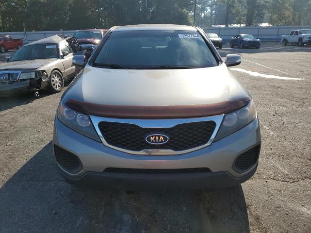 Photo 4 VIN: 5XYKT3A1XDG393286 - KIA SORENTO LX 