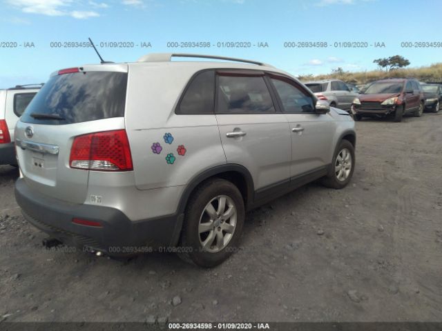 Photo 3 VIN: 5XYKT3A60CG217194 - KIA SORENTO 