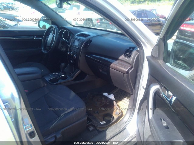 Photo 4 VIN: 5XYKT3A60DG355562 - KIA SORENTO 