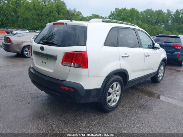 Photo 3 VIN: 5XYKT3A60DG404808 - KIA SORENTO 