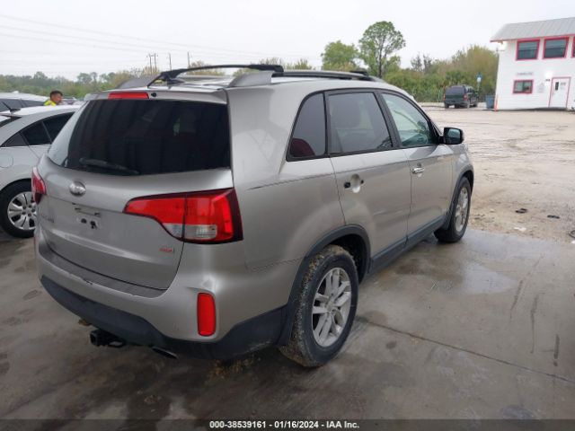 Photo 3 VIN: 5XYKT3A60EG474648 - KIA SORENTO 