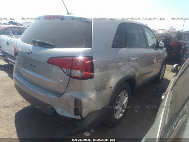 Photo 3 VIN: 5XYKT3A60EG480689 - KIA SORENTO 