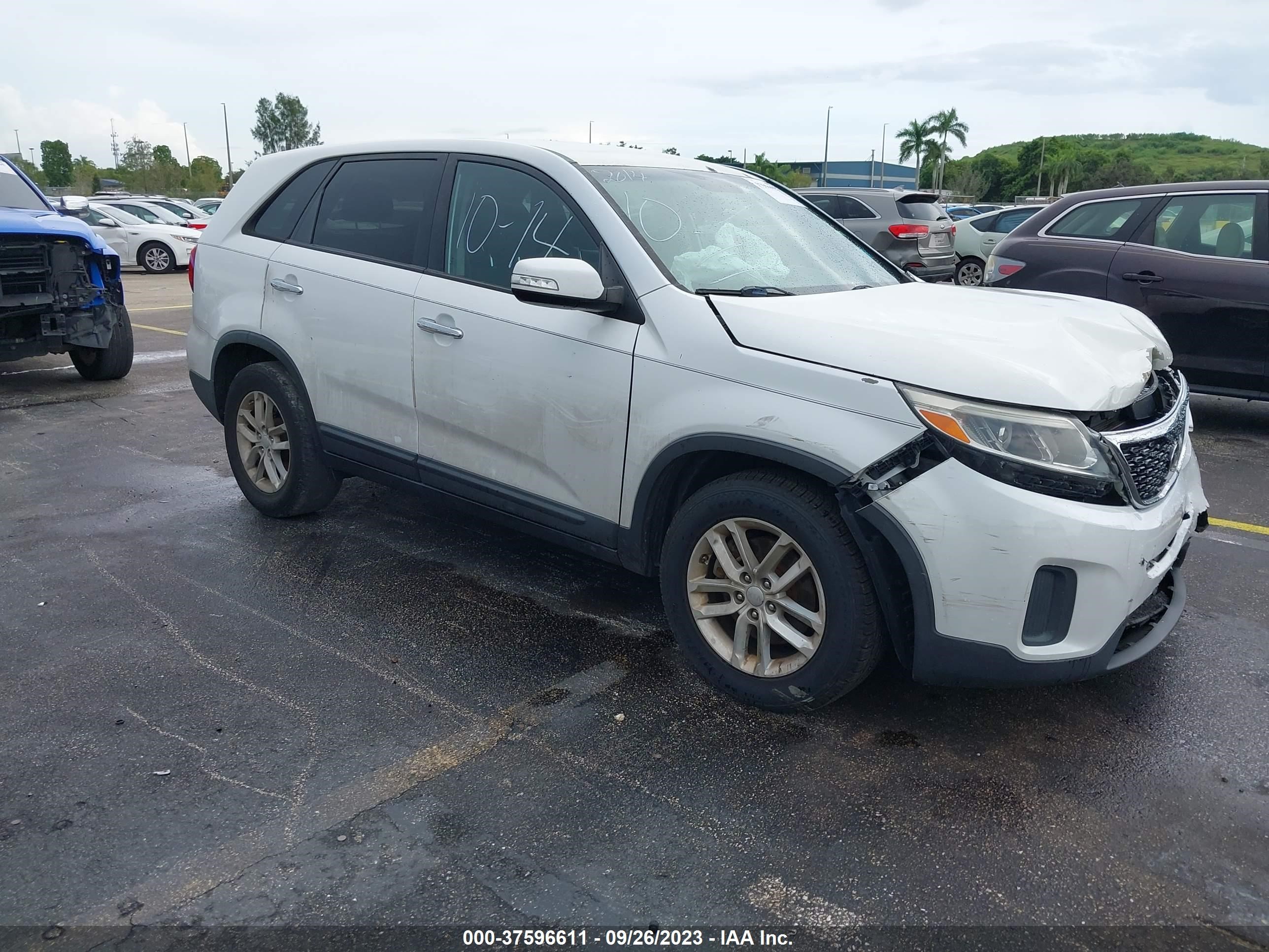 Photo 0 VIN: 5XYKT3A60EG535657 - KIA SORENTO 