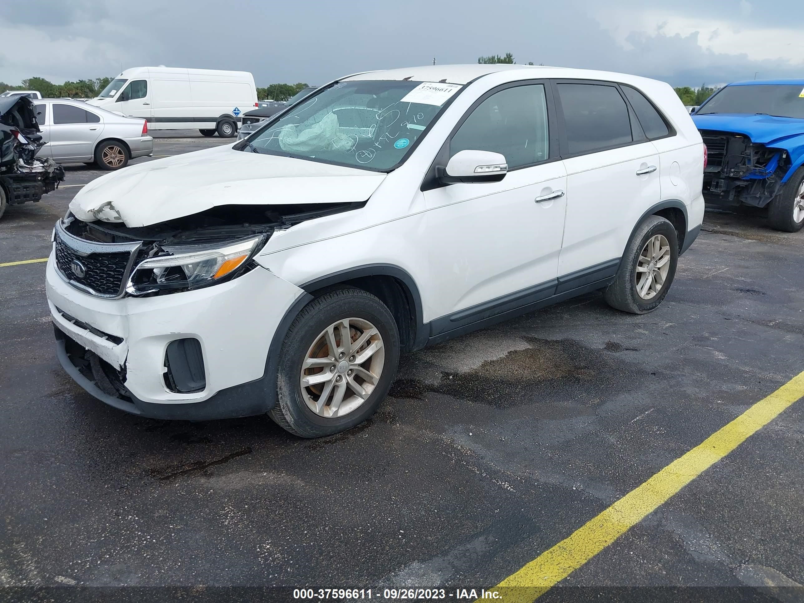 Photo 1 VIN: 5XYKT3A60EG535657 - KIA SORENTO 